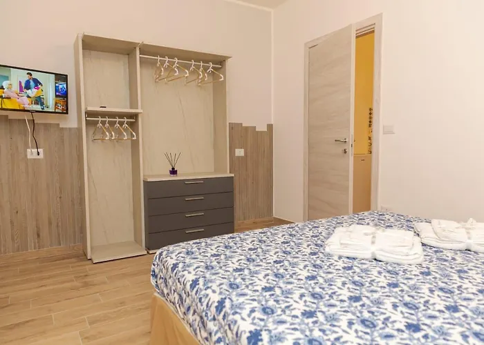 Sea Garden Apartments